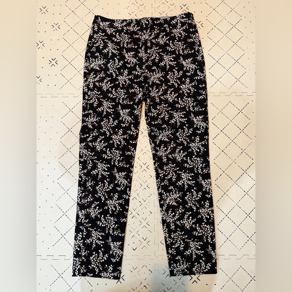 NWT Talbots Chatham Ankle Pants -‎ Petal Print 10 - Picture 3 of 9